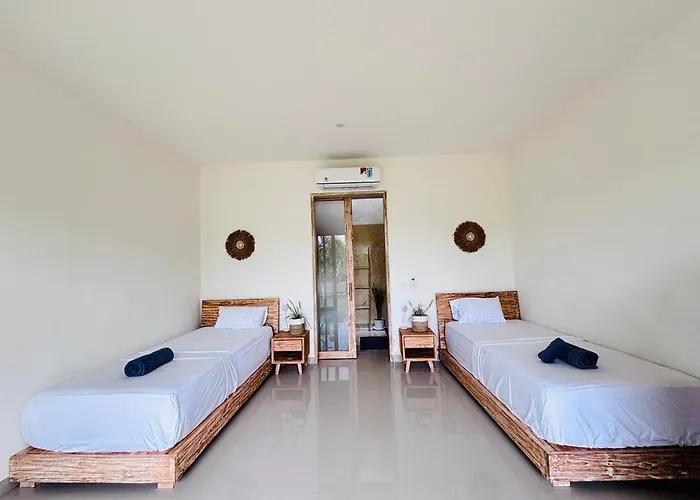 Trika Surfcamp Bali 4*