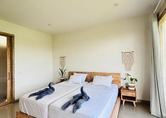 Trika Surfcamp Bali 4*